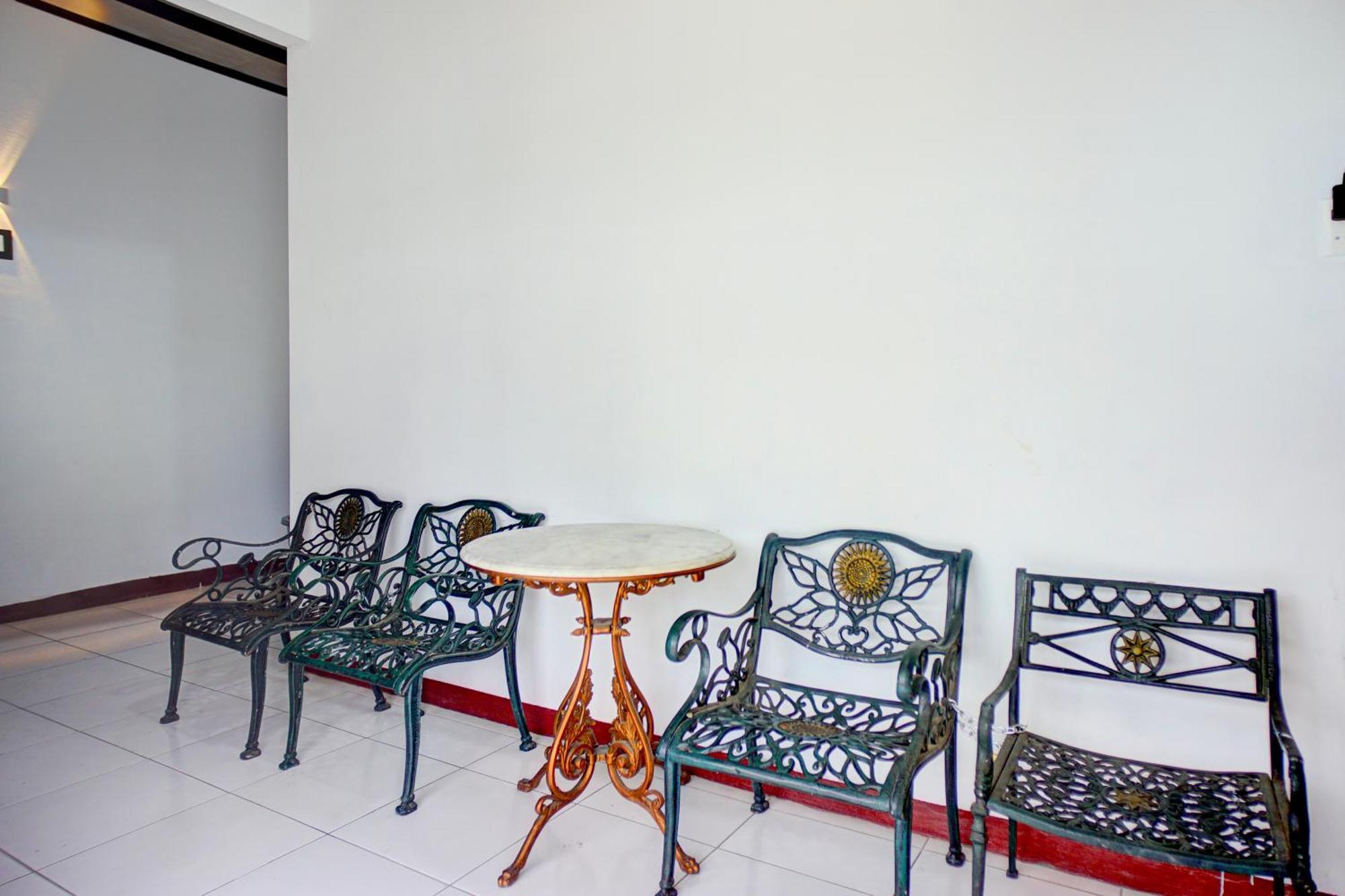 Hotel O Krakatau Near Universitas Muhammadiya Sumatra Utara Umsu Medan Dış mekan fotoğraf
