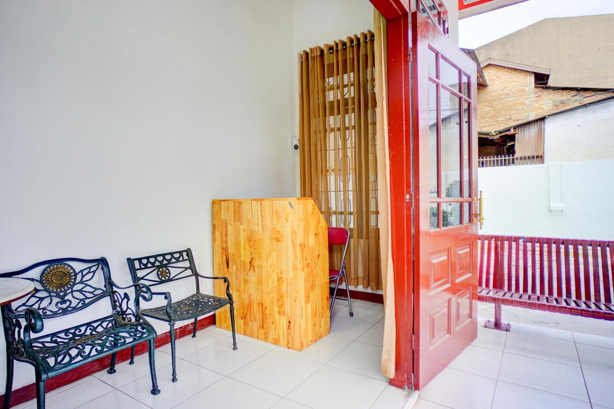Hotel O Krakatau Near Universitas Muhammadiya Sumatra Utara Umsu Medan Dış mekan fotoğraf